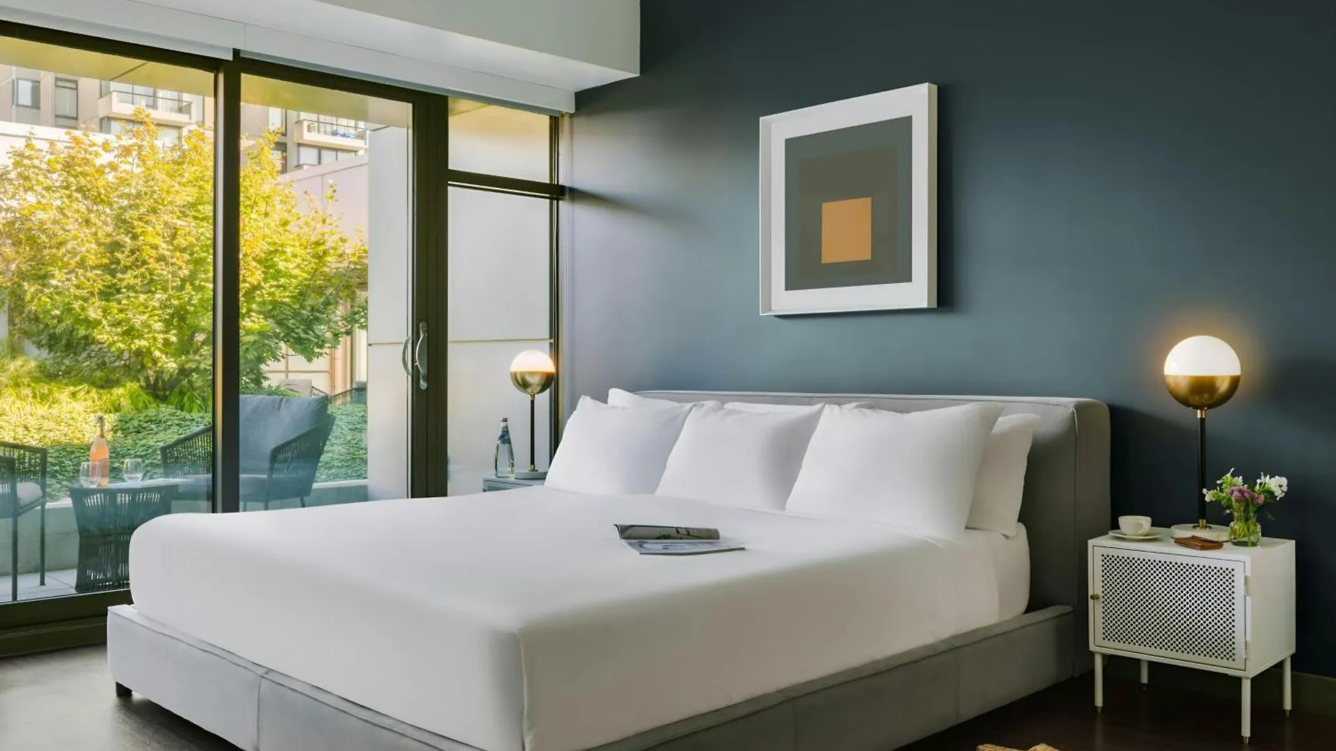 Sonder By Marriott Bonvoy Revival Apartments English Bay Vancouver