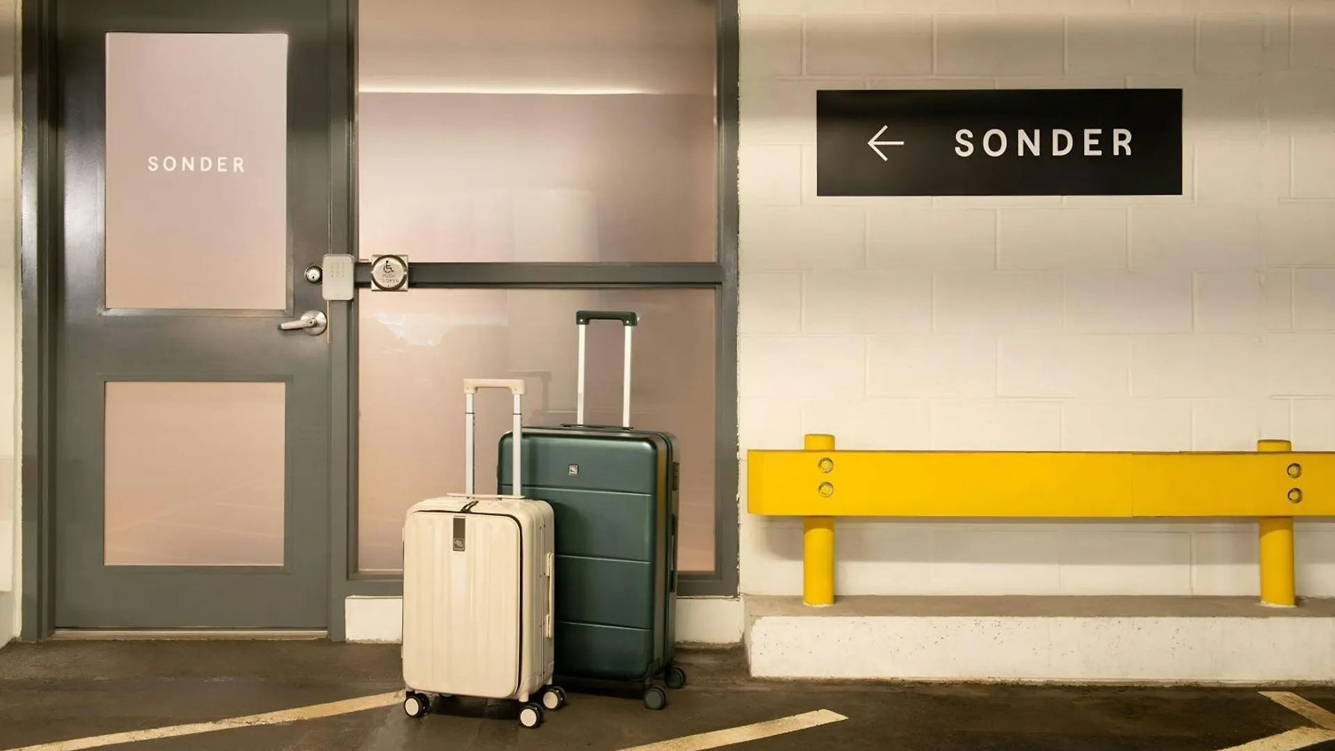 **** Aparthotel Sonder By Marriott Bonvoy Revival Apartments English Bay Vancouver Canada