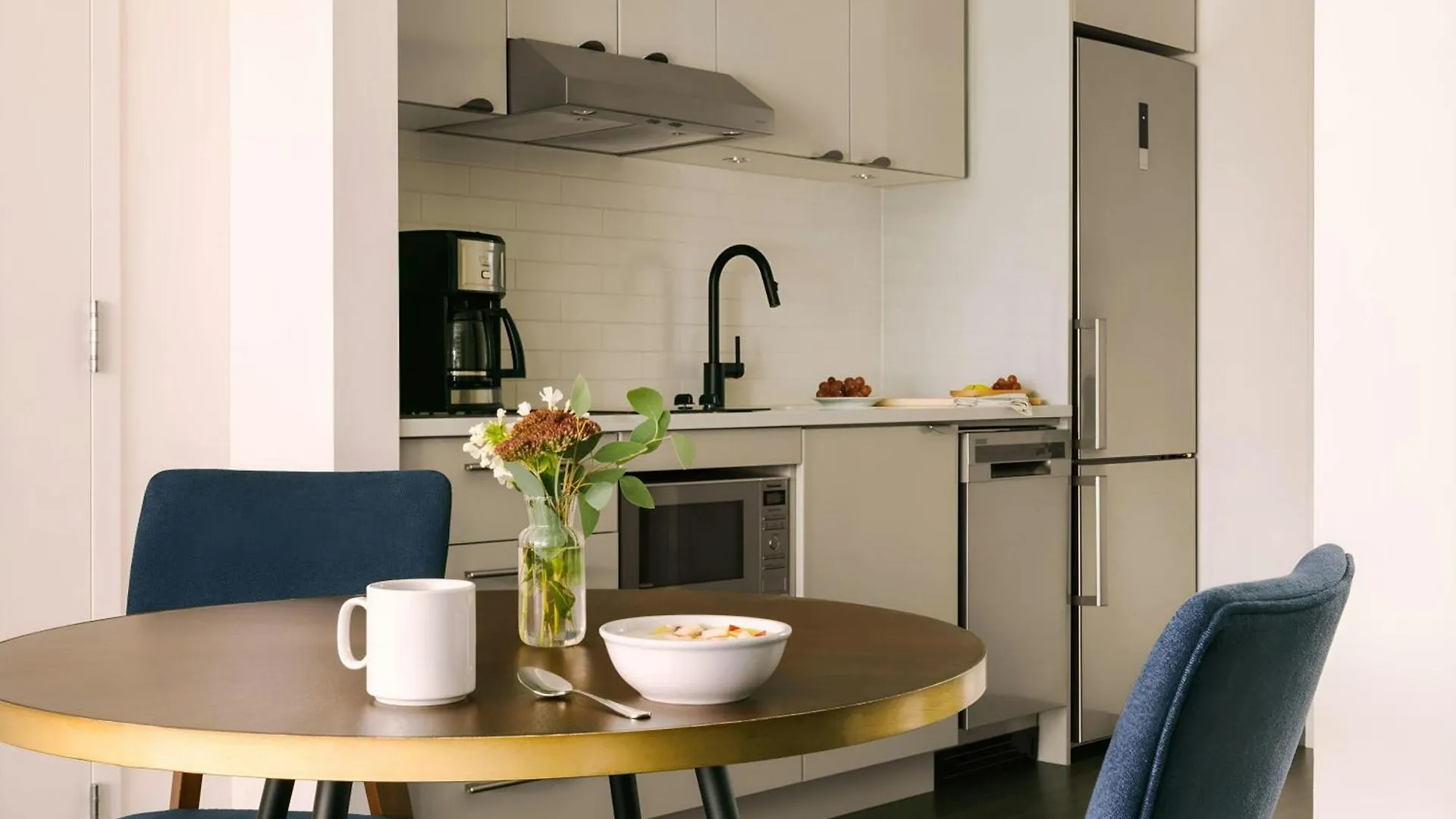 Sonder By Marriott Bonvoy Revival Apartments English Bay Vancouver