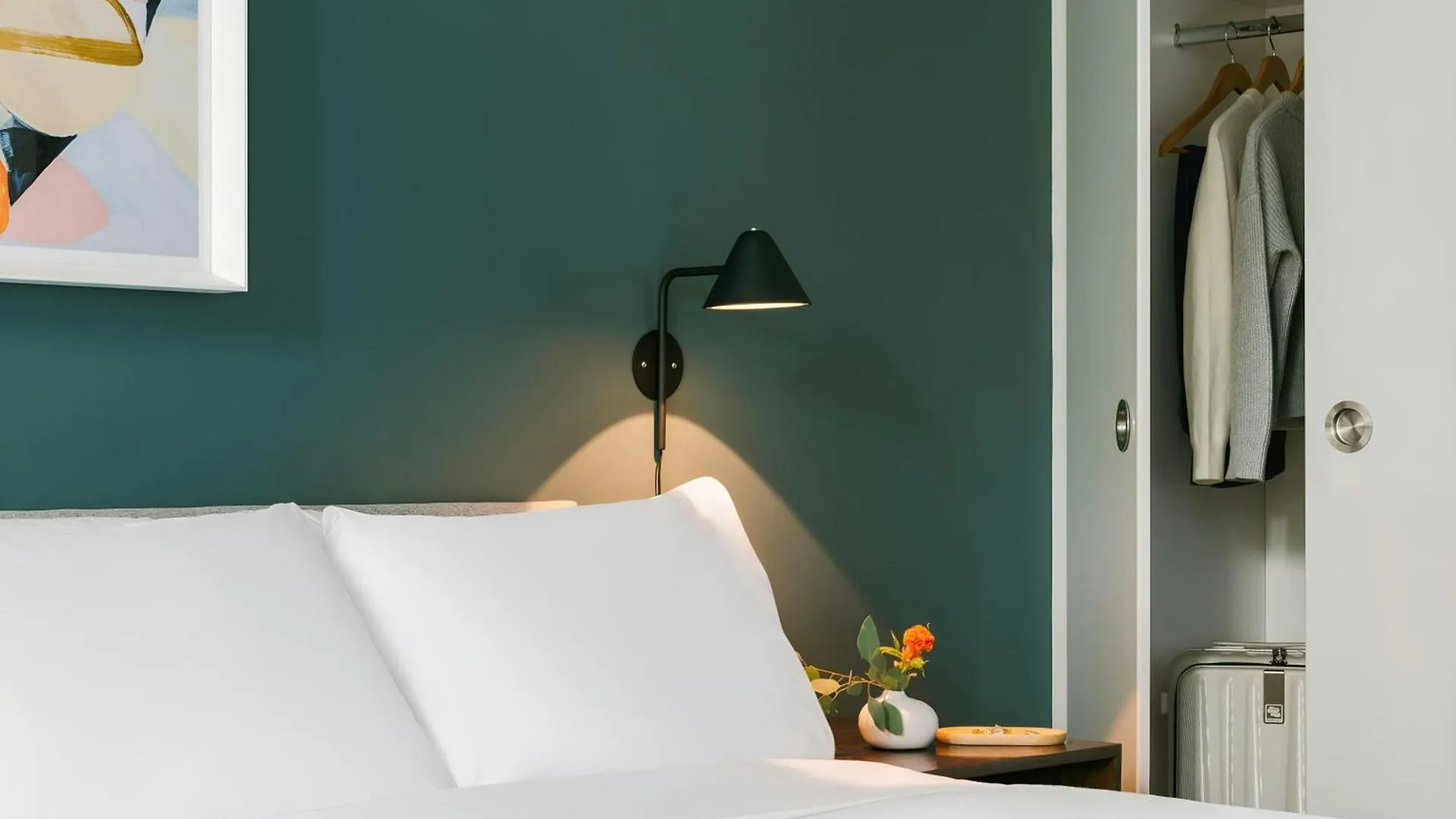 Sonder By Marriott Bonvoy Revival Apartments English Bay Vancouver Apart-hotel