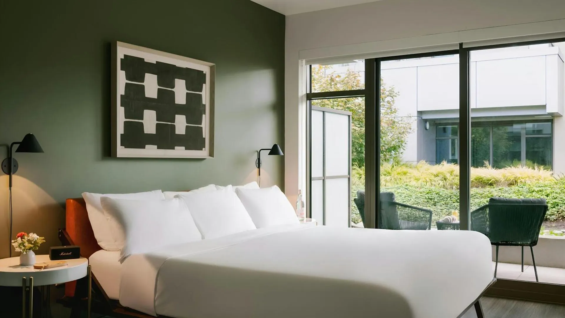 **** Apart-hotel Sonder By Marriott Bonvoy Revival Apartments English Bay Vancouver Canadá